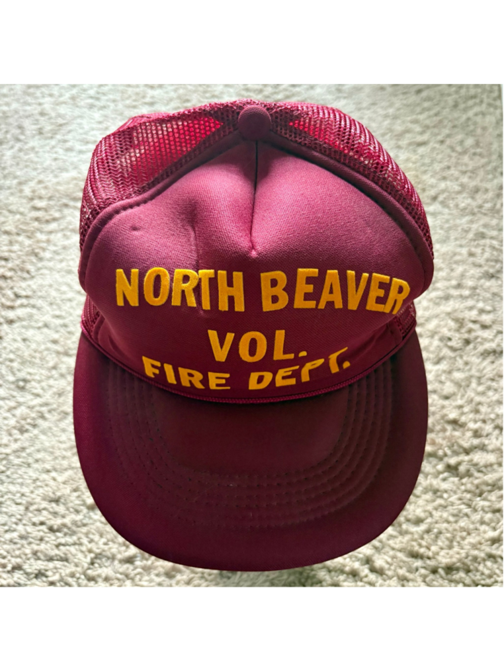 Vintage 90s North Beaver maroon snap back truckers cap